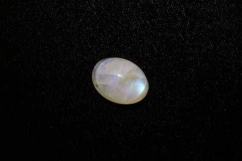 Moonstone (13.5 carats)